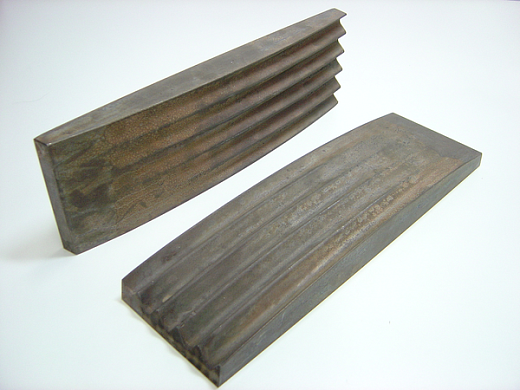 Щёки мелющие для BB 200, сталь 1.1750, для измельчения без примеси тяжёлых металлов, 1 пара