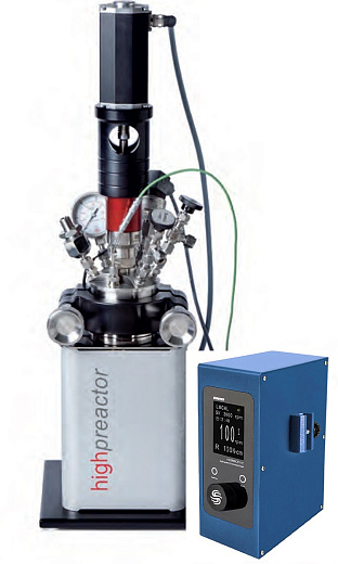 Мешалка верхнеприводная промышленная WB300-C в реакторной установке