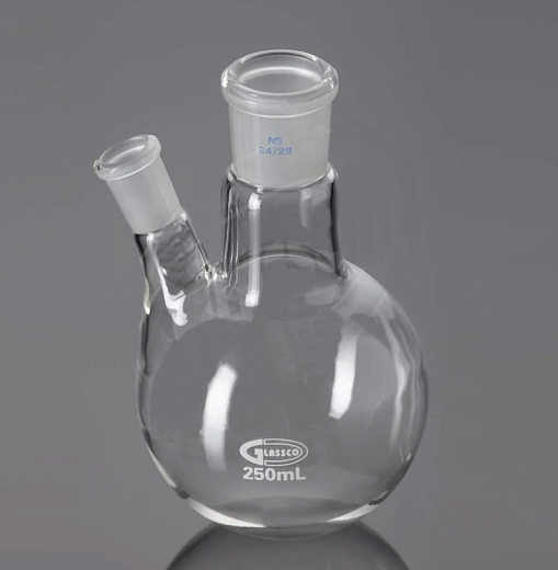 Колба двугорлая, угловая, 1000 мл, высота 200 мм, центральный шлиф 24/29, боковой шлиф 14/23, 1 шт. в упаковке, Glassco