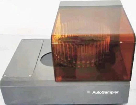 Автоматический пробозаборник с функцией перемешивания. Карусель на 40 пробирок и автосэмплер для 96-луночного планшета.