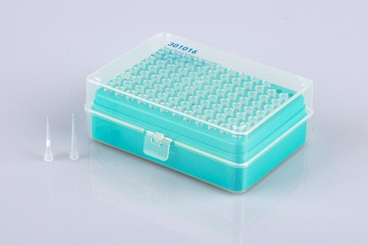 Наконечники универсальные, до10 мкл, прозрачные, стерильные, без ДНКаз, РНКаз, пирогенов, без фильтра, в штативе, NEST, Китай